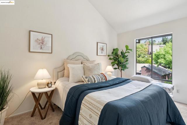 5 Harwich Walk, Pleasant Hill CA: https://media.crmls.org/mediaz/375d2e34-7b80-47fb-98f8-db746e1d29e2.jpg