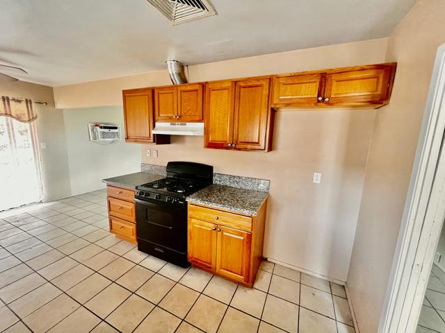66775 Yucca Drive, Desert Hot Springs CA: https://media.crmls.org/mediaz/375dc81c-62cc-4117-a5d8-1b33acae878f.jpg