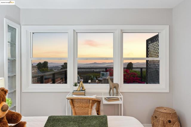 6338 Arlington Blvd, Richmond CA: https://media.crmls.org/mediaz/375e1484-cf4c-42d7-8fcc-29c118c15877.jpg