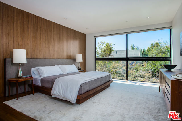 848 Milwood Avenue, Venice CA: https://media.crmls.org/mediaz/375e63bf-0b89-4e58-8c39-c34eec49a020.jpg