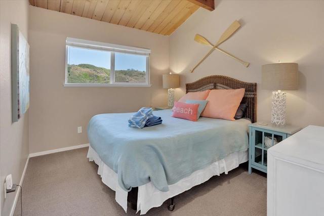 665 Sand Dollar Lane, Watsonville CA: https://media.crmls.org/mediaz/375ea9c8-96ef-432d-993b-48d36a675d13.jpg