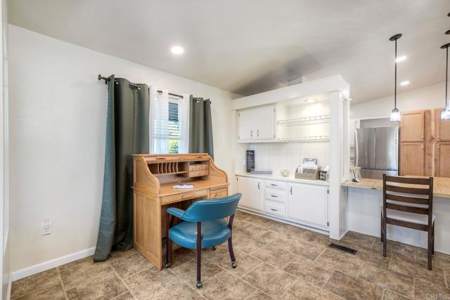 Detail Gallery Image 6 of 34 For 18218 Paradise Mountain Rd Spc 211 #LOT 211,  Valley Center,  CA 92082 - 2 Beds | 2 Baths