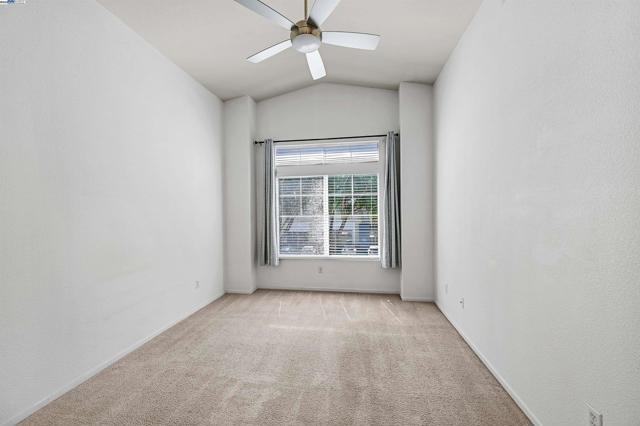 51 Bellington Cmn, Livermore CA: https://media.crmls.org/mediaz/376068ef-d16e-42c7-94ba-37cdb1f1059c.jpg