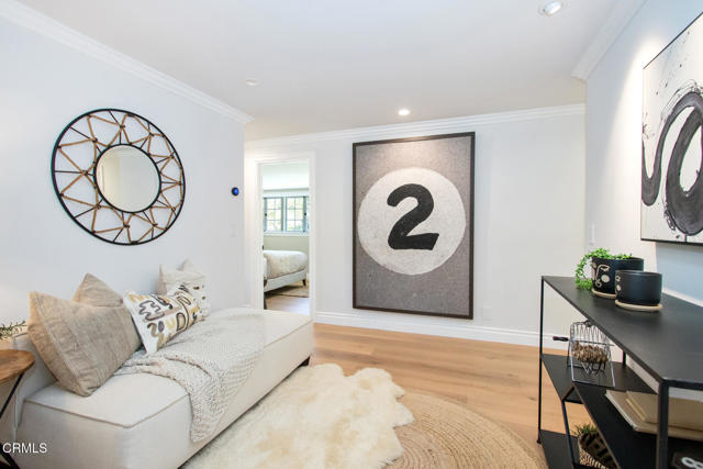 1036 S Madison Avenue, Pasadena CA: https://media.crmls.org/mediaz/37607345-5ecc-46e9-82fc-1e39a17a1bfe.jpg