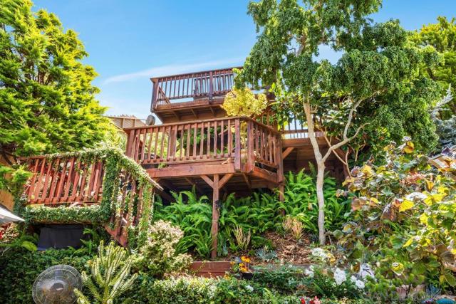 4533 Gesner St, San Diego CA: https://media.crmls.org/mediaz/3761def8-e460-46ca-8c0c-7c2316462db9.jpg
