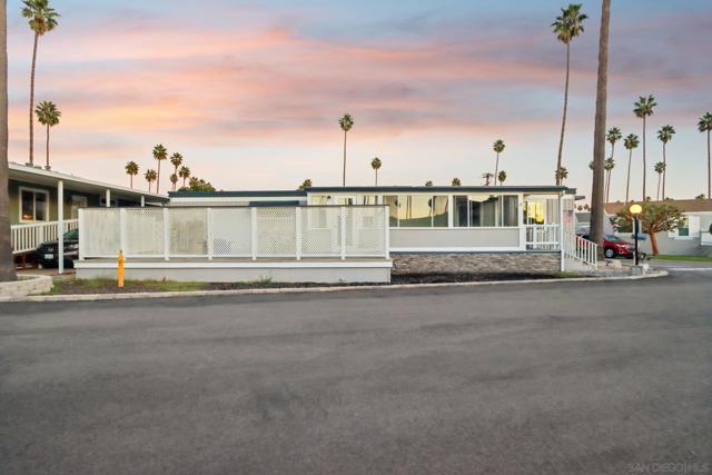 1215 Anchors Way Drive, Ventura CA: https://media.crmls.org/mediaz/3762836b-46b3-41db-82ba-5fe76c8fcdd8.jpg