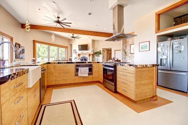 30005 Summit Road, Los Gatos CA: https://media.crmls.org/mediaz/3762d150-0ac2-49bc-8c6f-f357c1bcbf5b.jpg