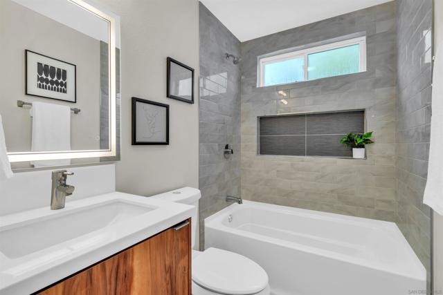 13070 Roundup Ave, San Diego CA: https://media.crmls.org/mediaz/3762d909-9b12-4c06-9b2f-65fc2729904c.jpg