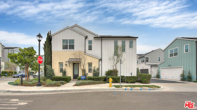 2432 E Hyde Paseo, Ontario CA: https://media.crmls.org/mediaz/3763db91-f922-4da1-89b3-8eab98473ac2.jpg