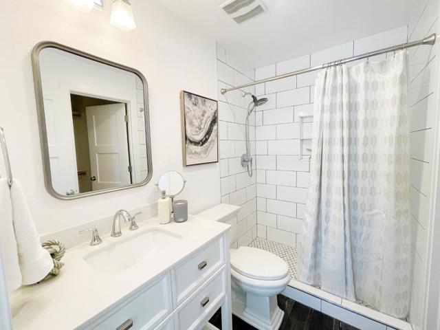 1325 Dahlia Loop, San Jose CA: https://media.crmls.org/mediaz/3763e32f-8fda-4f4b-864f-1ac275a9b64d.jpg