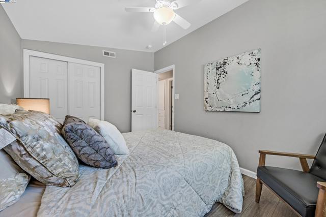 Image 24 of 52 For 2038 Boca Raton St