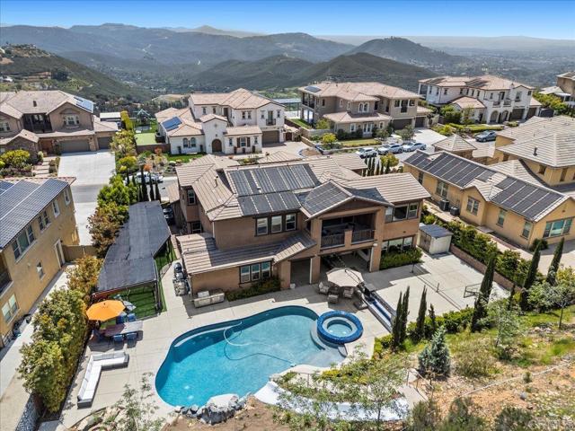 543 Ledge Street, San Marcos CA: https://media.crmls.org/mediaz/37654904-fea7-43ab-b0c7-9a427a059dfd.jpg