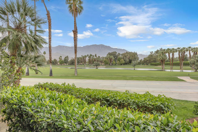 910 Island Drive #112, Rancho Mirage, CA 92270