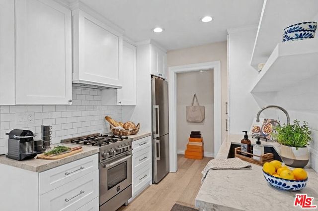 1024 5th Street, 6 photo 7