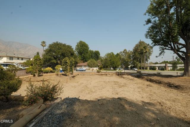 2305 Galbreth Road, Pasadena CA: https://media.crmls.org/mediaz/37668590-4678-4a7e-9726-23c1863bc5aa.jpg