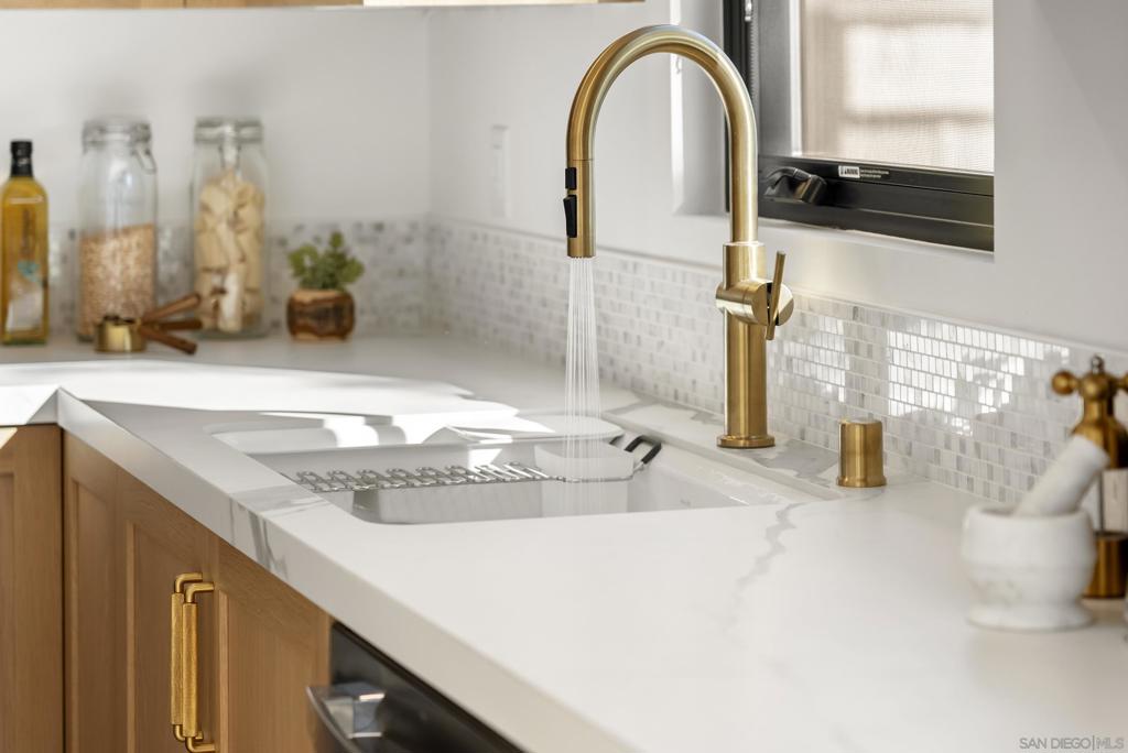 MLS #250041284SD image #11