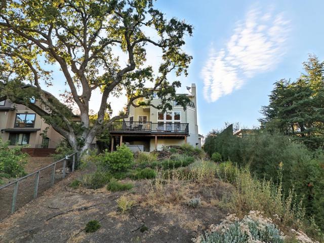 157 Central Avenue, Los Gatos CA: https://media.crmls.org/mediaz/37696535-4469-4b9f-a741-81a2f5a88948.jpg