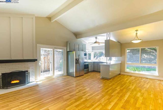 7897 Meadowbrook Court, Pleasanton CA: https://media.crmls.org/mediaz/3769dc72-a661-49c1-baf9-2fd3f5f54423.jpg