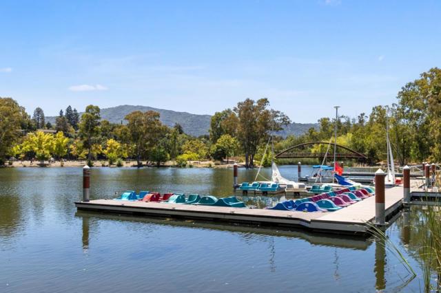 20 Mariposa Avenue, Los Gatos CA: https://media.crmls.org/mediaz/3769fa77-8cb3-4bd5-9124-7f1da5537655.jpg