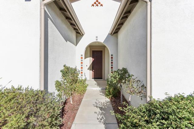 32780 Presidio Hills Ln, Winchester CA: https://media.crmls.org/mediaz/376b5e68-ae46-4567-853d-0980bc380775.jpg
