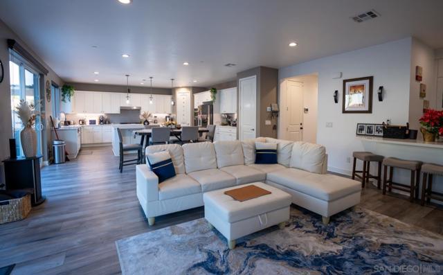 1417 Stearns Whard Rd, Chula Vista CA: https://media.crmls.org/mediaz/376b8253-40c2-4bce-8e0e-6a4fccb4f2db.jpg