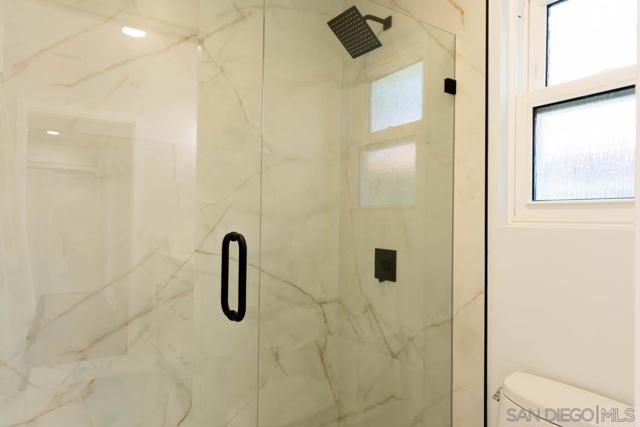 907 Ridge Heights Road, Fallbrook CA: https://media.crmls.org/mediaz/376d2c59-64e9-4a60-858d-7be52e8e52f0.jpg