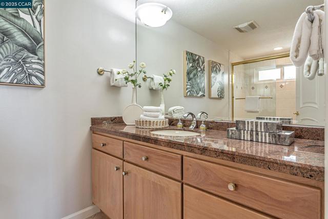 1934 Saint George Rd, Danville CA: https://media.crmls.org/mediaz/376e08fc-f889-4e2f-afe5-0fbbda8fb35b.jpg