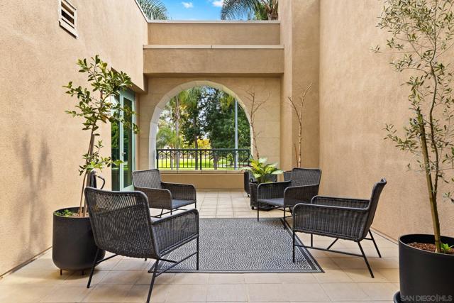 2500 6th Ave, San Diego CA: https://media.crmls.org/mediaz/376f1233-4306-491a-bb9a-4aa218c9c394.jpg