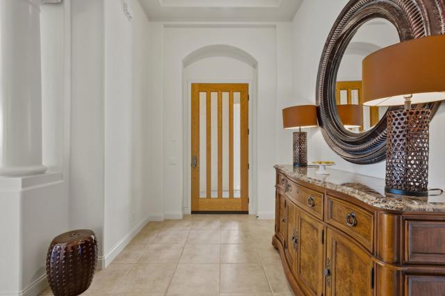 51686 Via Sorrento, La Quinta CA: https://media.crmls.org/mediaz/376ffe1d-f9db-4de5-90cd-f0e784e14435.jpg