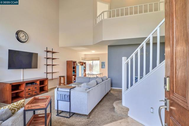 1728 Peachwillow St, Pittsburg CA: https://media.crmls.org/mediaz/377028bb-b016-418d-9eb3-7191de418dcb.jpg