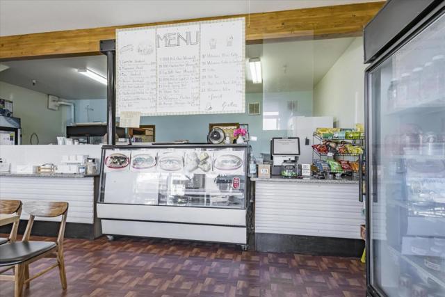 1715 Palmetto Avenue, Pacifica CA: https://media.crmls.org/mediaz/3770f18b-7c51-4fb9-b969-47950206e0ae.jpg