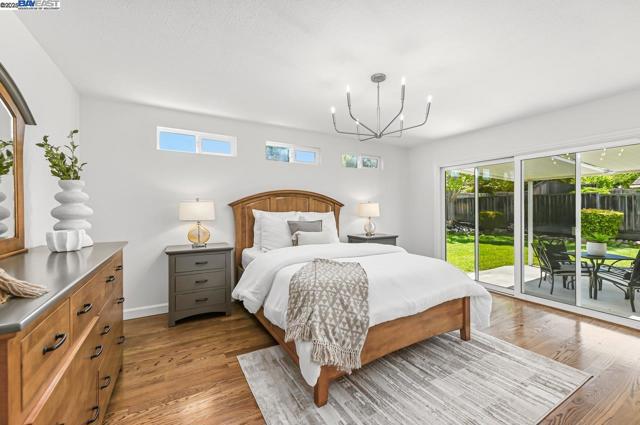 7864 Fairoaks Dr, Pleasanton CA: https://media.crmls.org/mediaz/37720f88-2b16-488a-a7df-23f35ecd6b7b.jpg