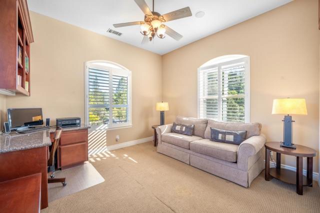 5500 Rio Cascada,  CA: https://media.crmls.org/mediaz/3772861c-023d-4de4-977b-47be2dac4cf2.jpg