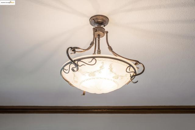 148 Estabrook, San Leandro CA: https://media.crmls.org/mediaz/37749b51-4d7a-41eb-a768-d60c926d74aa.jpg