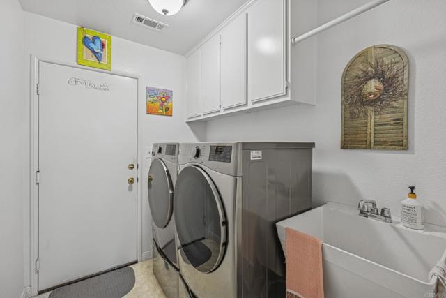 395 Pismo Bay Court, Oceanside CA: https://media.crmls.org/mediaz/377551fe-9963-47c9-9606-52dcfeb9c5df.jpg