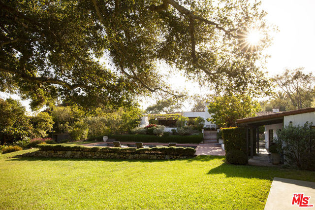 770 Via Manana, Montecito CA: https://media.crmls.org/mediaz/3775534f-5373-42bb-90c5-f29dd28d9c52.jpg