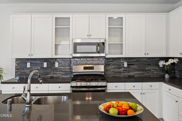 174 Stage Trail Road, Camarillo CA: https://media.crmls.org/mediaz/37767c8b-07df-417a-b5dd-b5e948bf2040.jpg