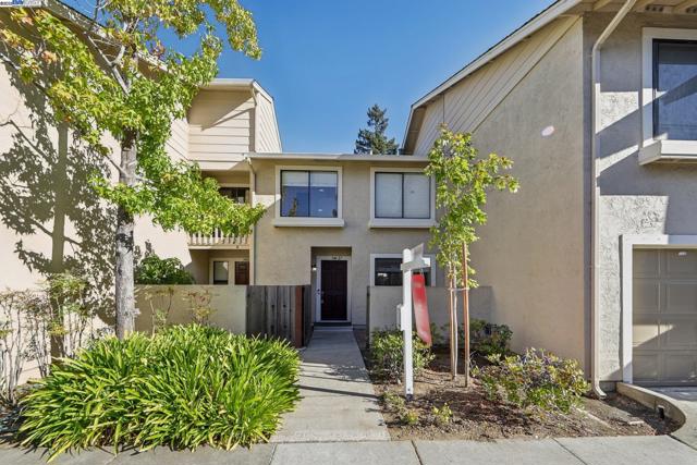 34627 Pueblo Terrace, Fremont CA: https://media.crmls.org/mediaz/3776ba91-c980-480b-b5b3-d0ea2fd14090.jpg
