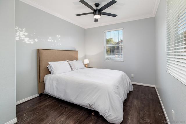 6393 Paseo Aspada, Carlsbad CA: https://media.crmls.org/mediaz/377703ed-3365-4f64-89f2-bc6cbc0033fd.jpg
