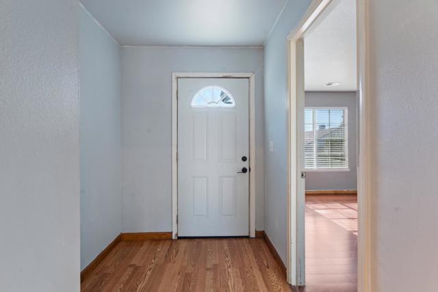 827 Terraza Street, Soledad CA: https://media.crmls.org/mediaz/37775f03-3bdd-46ea-89b8-fb2088808611.jpg