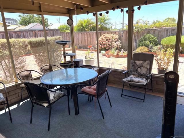 5055 Mount Frissell Dr, San Diego CA: https://media.crmls.org/mediaz/37777689-910c-4282-93d9-7a7c1d74d774.jpg