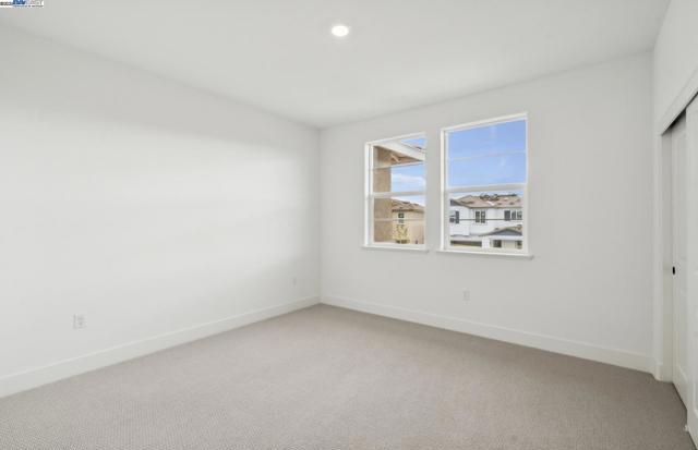 373 E Gobind Blvd, Mountain House CA: https://media.crmls.org/mediaz/37779747-1f6a-40c7-b824-ef87cc27eb2e.jpg