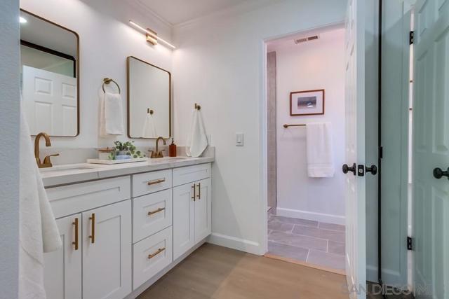 3113 Avenida Topanga, Carlsbad CA: https://media.crmls.org/mediaz/3777c96e-506b-4375-9090-b58792c8f8d0.jpg