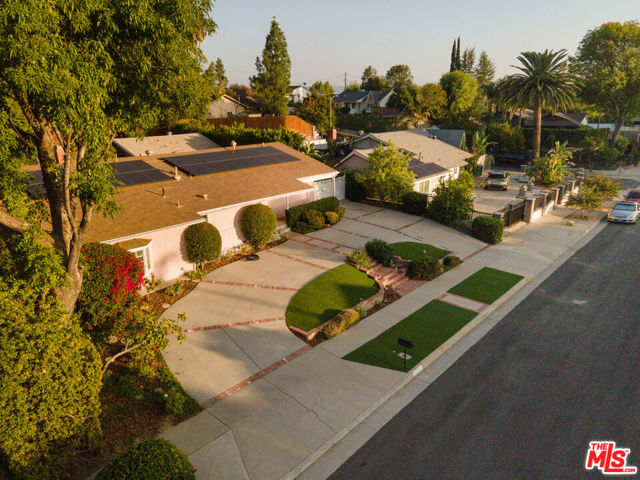 8510 Capistrano Avenue, West Hills CA: https://media.crmls.org/mediaz/3777f19f-9671-4705-a33f-4f6056ec162c.jpg