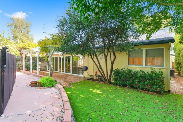 Detail Gallery Image 19 of 21 For 1407 Meridian Ave, South Pasadena,  CA 91030 - 3 Beds | 2 Baths