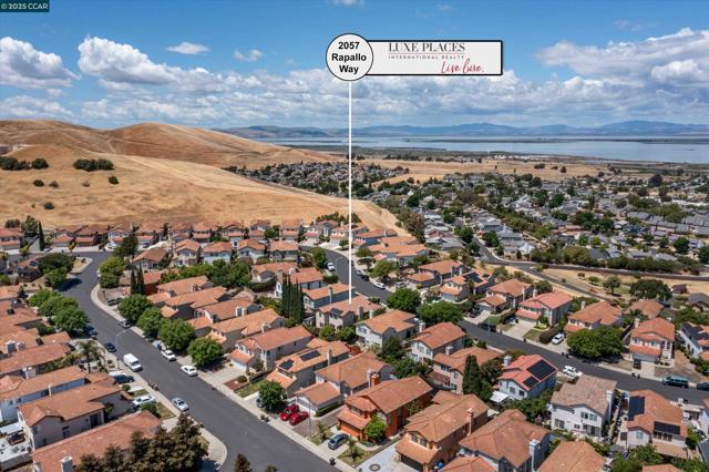 2057 Rapallo Way, Bay Point CA: https://media.crmls.org/mediaz/37784a60-e8e2-4236-bb12-7bffa293b851.jpg