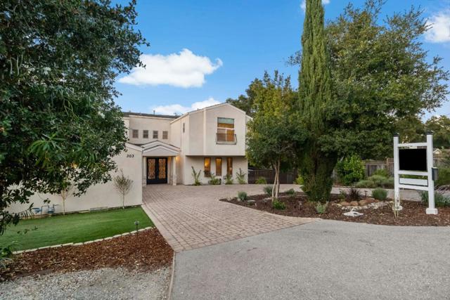 303 Lakeview Way, Redwood City CA: https://media.crmls.org/mediaz/3778781d-45c4-4b05-9269-5cfcd0d16907.jpg
