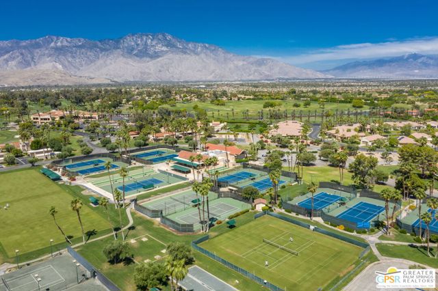 747 Inverness Drive, Rancho Mirage CA: https://media.crmls.org/mediaz/37795587-fa72-4ed3-ad10-b88c7fdce5fa.jpg