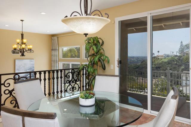 Detail Gallery Image 22 of 49 For 6059 Deerford Row, La Jolla,  CA 92037 - 3 Beds | 2/1 Baths