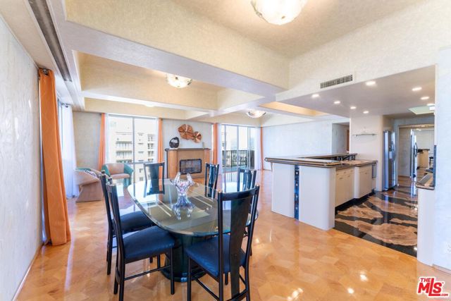 2170 Century Parkway, Los Angeles, California 90067, 2 Bedrooms Bedrooms, ,2 BathroomsBathrooms,Condominium,For Sale,Century,24414709